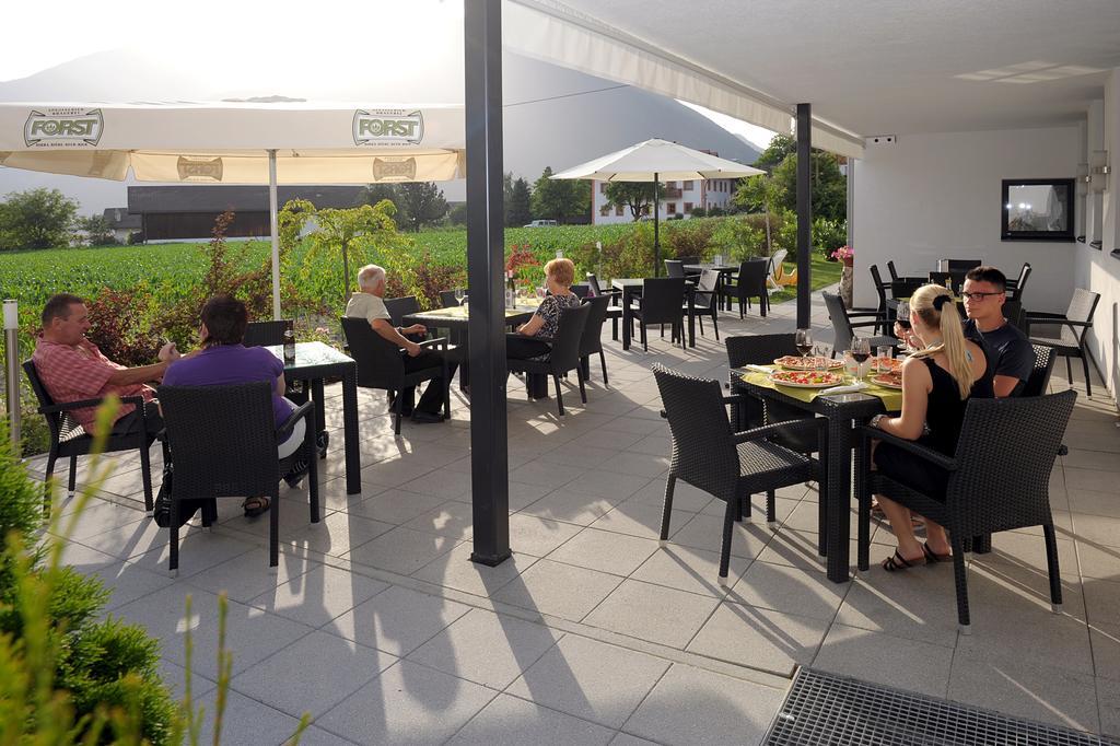 Residence Bar Pizzeria Sylvanerhof Natz-Schabs Exteriör bild